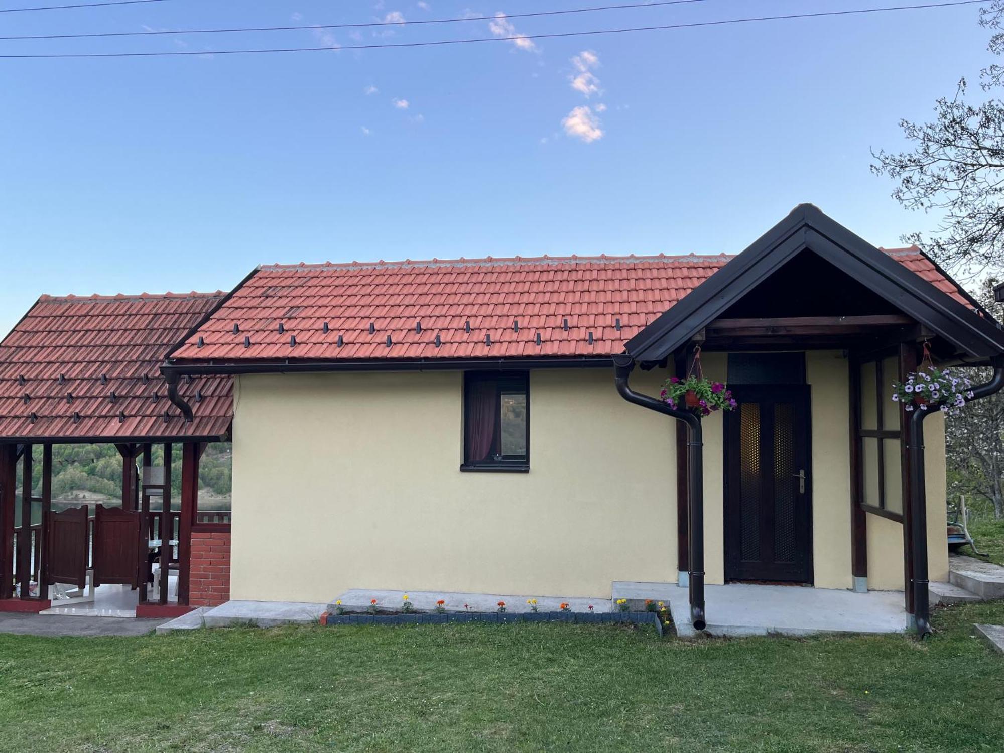 Apartman Jezero Vrutci Uzice Luaran gambar