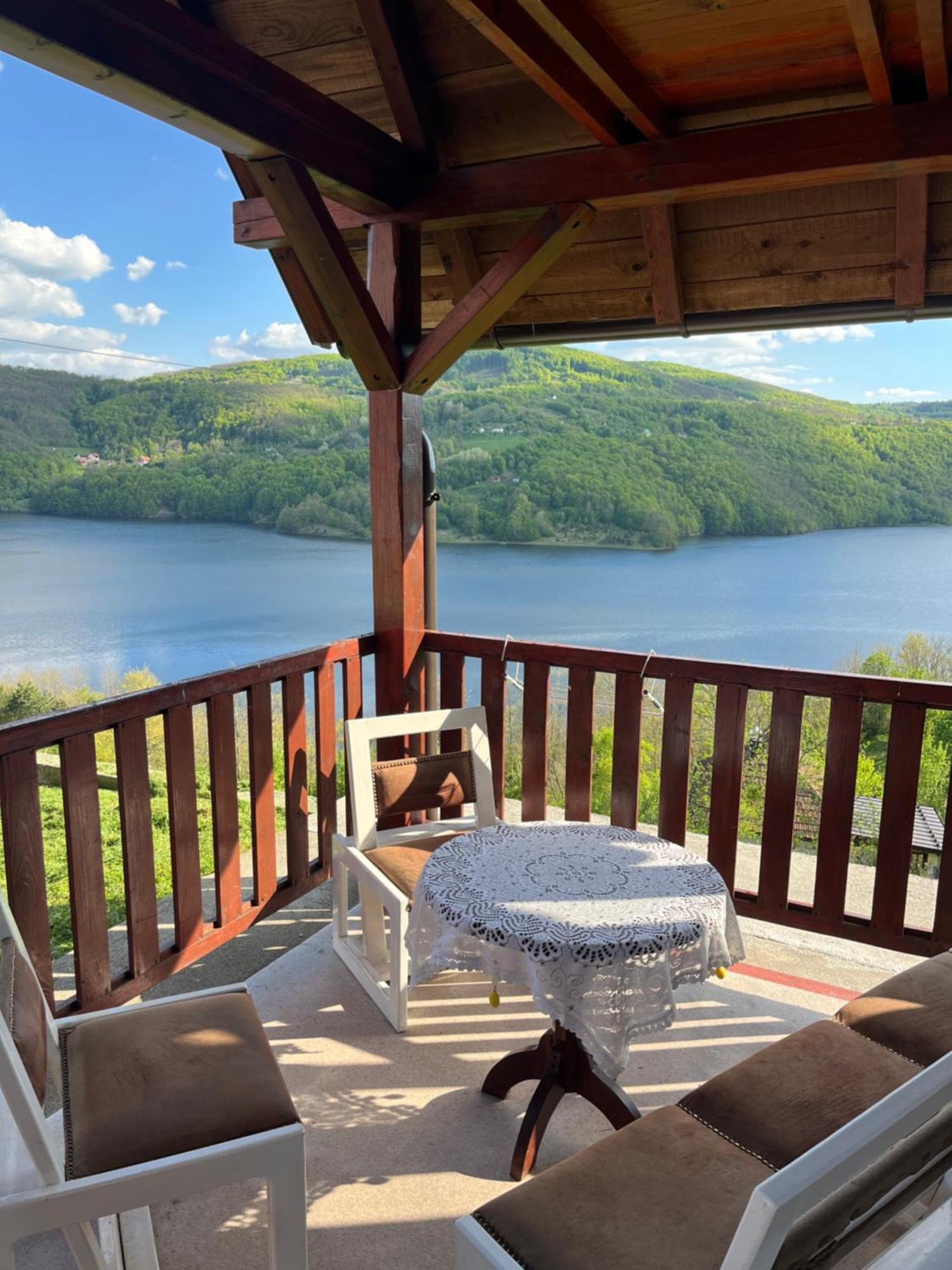 Apartman Jezero Vrutci Uzice Luaran gambar
